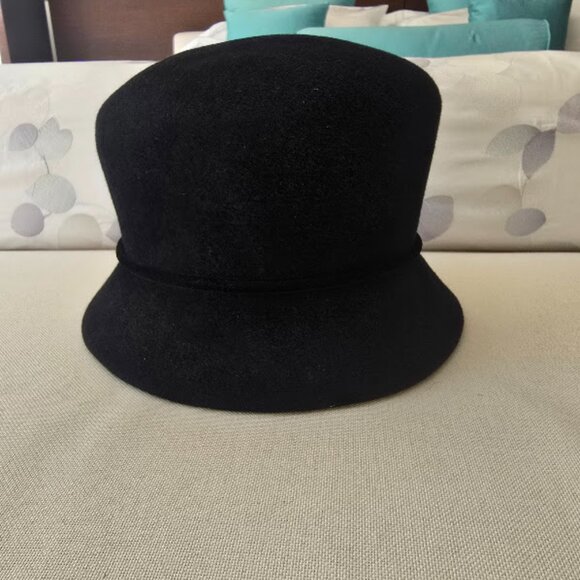 Black Velour Hat - Picture 2 of 4